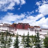 同时也能感化人。布达拉宫门口就是八角廊（八廊街）