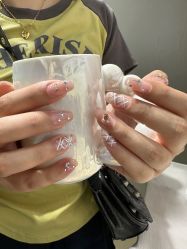 -尤米一站式美甲美睫