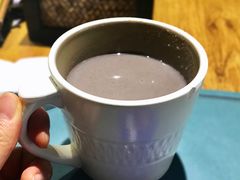 现榨豆浆-八月美食小馆(银泰城总店)