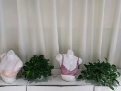 -茜茜美妍堂·华熙生物·甜朵体验中心