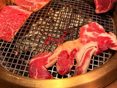 -铭牛烧肉·和牛海鲜自助(高新月牙湖店)
