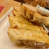 今天尝了最正宗的锅贴