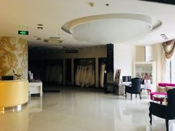 -挪娅婚纱摄影皇家会所