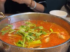 -野山舂·贵州现舂酸汤牛肉(民生路店)