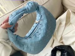 -龙翔服饰城(龙翔大厦店)