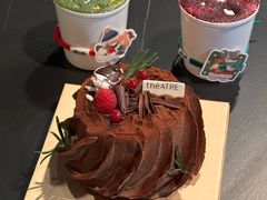 -théATRE CAKE 茶聚场(环球金融中心店)