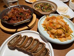 -吕氏疙瘩汤·新鲁菜(济南万象城店)