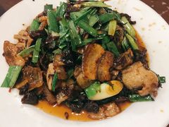 盐菜回锅肉-天回镇何氏豆腐(总店)