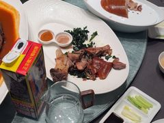 -凤凰园烤鸭店·唐山菜·传承花椒肉(老唐丰路店)