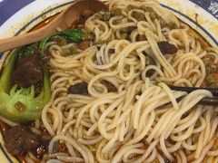 -霸蛮湖南菜·牛肉粉(荣京西街店)