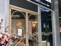 -LAVAZZA拉瓦萨咖啡(中航城君尚购物中心店)