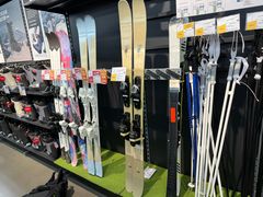 -迪卡侬(西三旗店)