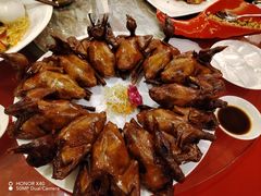 -深圳富苑皇冠假日套房酒店