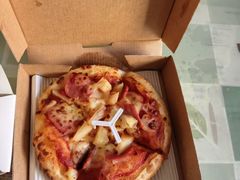 -必胜客(宝杨路宅急送店)