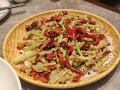 -闫府私房菜(恒隆店)