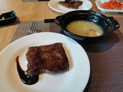-齐河孔雀王温泉酒店·金孔雀自助百汇