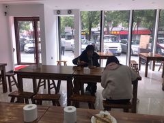 大堂-何记酿皮店(西流湾店)