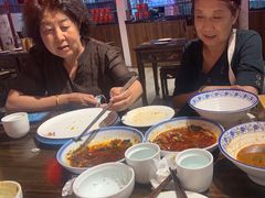 -张氏宽窄巷成都名小吃(华发新天地店)