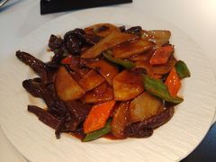 -红东阁东北菜烤肉酒馆(CROSS万象汇店)