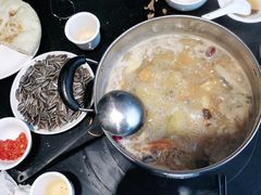 -野菌皇海景野生菌火锅(滨海大道店)