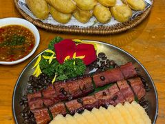 -老滇山寨•云南特色菜•地方菜•民族风情歌舞表演(金碧店)