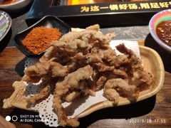 -老牌坊云南鱼豆花火锅(哈西万达店)