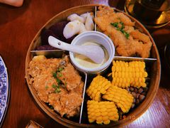 -黄桷树曹家私房菜(江与城店)