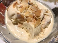 朗姆酒冰激凌-南湖名都·景湖轩全日制餐厅·海鲜自助·东南亚风味·临湖而食