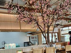 -蜜桃餐厅·伴山(湖滨商业街店)