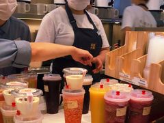 -奈雪的茶(市百一店)