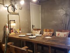 -HIGH FIVE哈福手工汉堡(桂林路店)