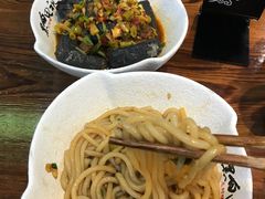 -黑白电视长沙小吃(美林M·LIVE天地东座店)