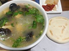 -老兰家传统烧烤炒菜泡馍(小南门店)
