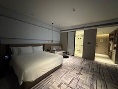 -大连星海皇冠假日酒店