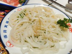 -喜悦小串丹东小黄牛海鲜烧烤大排档(民主广场店)