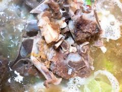 -虾弄弄海派小龙虾·牛羊蝎子火锅