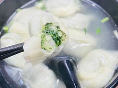 菜肉馄饨-万寿斋(山阴路店)