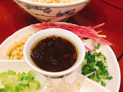 炸酱面-北平小馆·烤鸭·家常菜(磨房北里店)