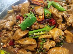 -八两八金·莱芜特色炒鸡(市南漳浦路店)