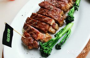 Premium Wagyu Sirloin Steak