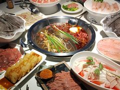 -茅草房·河畔园林火锅