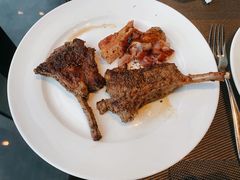 -大中华希尔顿酒店-念自助餐·嗨啤·小龙虾