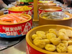 -龍歌自助小火锅(市南金茂湾店)