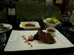 -OLD TREE老树咖啡·西餐厅(台山人工湖店)