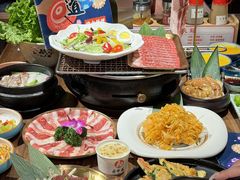 -明洞阿姨·韩式酱蟹烤肉·创意料理(三元桥店)