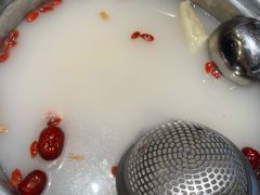 -马家斑.鲜鱼火锅(松湖万科店)