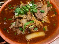 香辣火瓢牛杂火锅-云海肴·汽锅鸡·云南菜(天山百盛优客店)