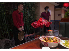 -八大碗·地道东北菜(中街店)