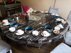 -何鲜菇火锅(大营盘店)