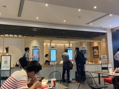 -肯德基(虹桥机场T2北指廊精选外卖点店)